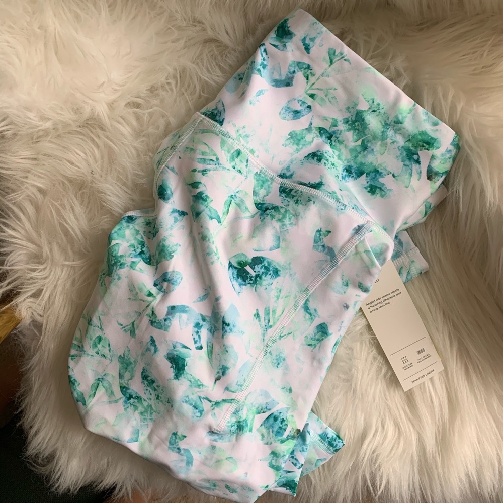 High-Rise Capri workout leggings